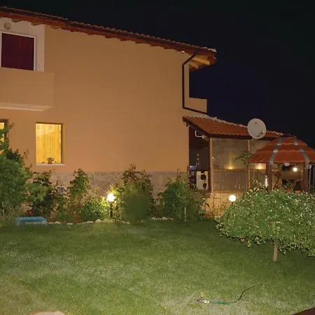Five-bedroom Holiday In Feriehus Lozenets