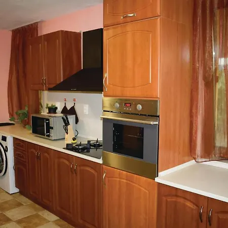 Five-bedroom Holiday In Feriehus Lozenets