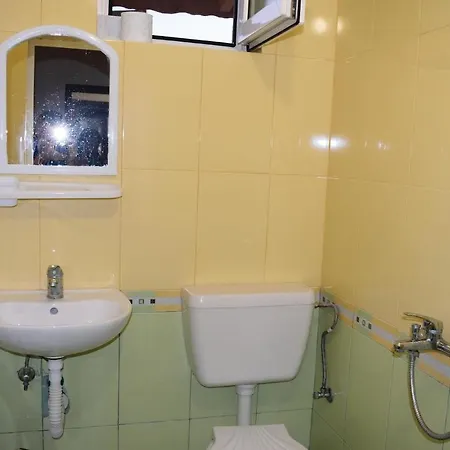 Five-bedroom Holiday In
